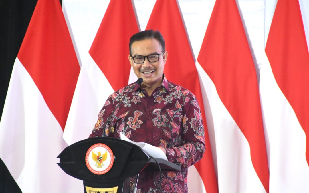 Rakerda BKKBN Kalimantan Selatan, Hasto Wardoyo Jelaskan Bahaya Kehamilan Usia Remaja